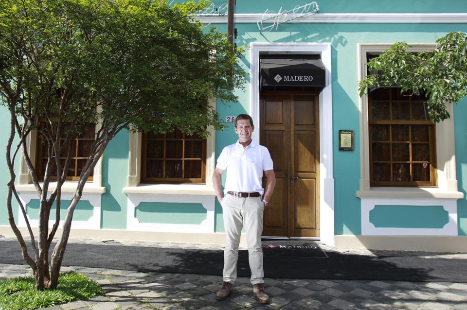 Empresário Junior Durski, fundador do Grupo Madero: garimpando oportunidades durante a crise | Daniel Castellano/Gazeta do Povo