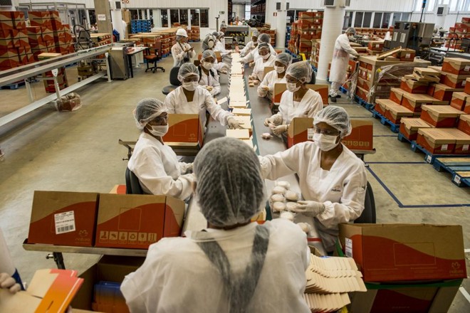 Fábrica de sabonetes da Natura em Belém (PA):houve crescimento na base de consultoras no Brasil, mas o resultado foi afetado por uma queda no número de itens vendidos | Henry Milléo/Gazeta do Povo