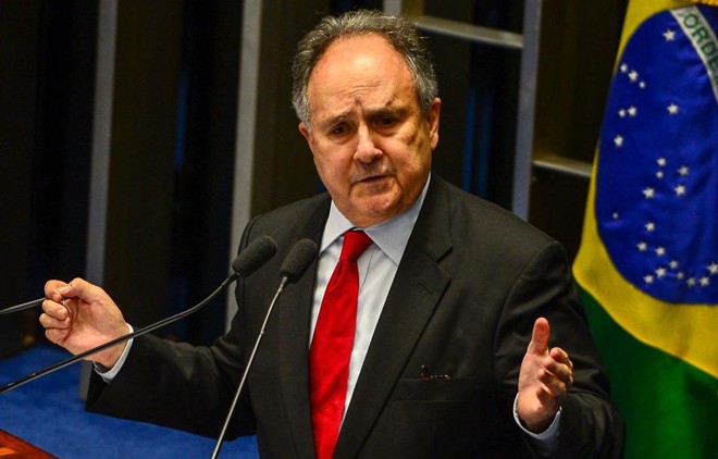 Senador Cristovam Buarque comunicou mudança de partido nesta quarta-feira (17). | Fabrio Rodrigues Pozzebom/Agência Brasil