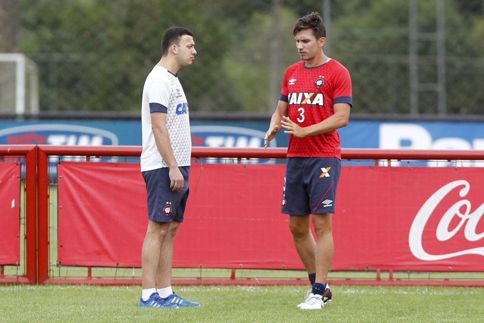 Paulo André afirma que faltou mais movimentação ao Atlético nas três primeiras partidas do ano. | Antônio More/Gazeta do Povo