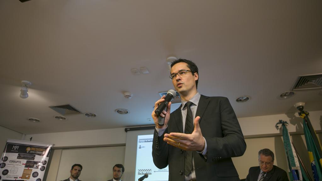 Deltan Dallagnol disse que as informações vindas da Suíça darão novos rumos à Lava Jato. | Marcelo Andrade/Gazeta do Povo