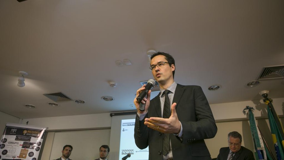 Deltan Dallagnol disse que as informações vindas da Suíça darão novos rumos à Lava Jato. | Marcelo Andrade/Gazeta do Povo