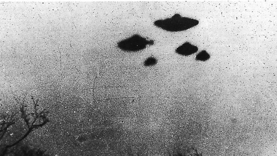 Um dos casos publicados pela CIA: a suposta aparição de UFOs na Inglaterra em 1962 | Divulgação/CIA