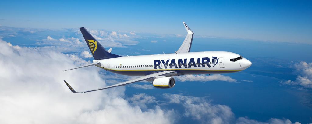 O avião da companhia irlandesa antecipou o pouso após os inúteis pedidos para que os jovens se comportassem. | Divulgação/Ryanair