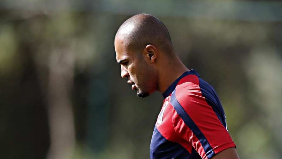 O atacante Lúcio Flávio mostrou falta de ritmo de jogo no confronto do Paraná com o Cascavel, na Vila. | Albari Rosa/Gazeta do Povo