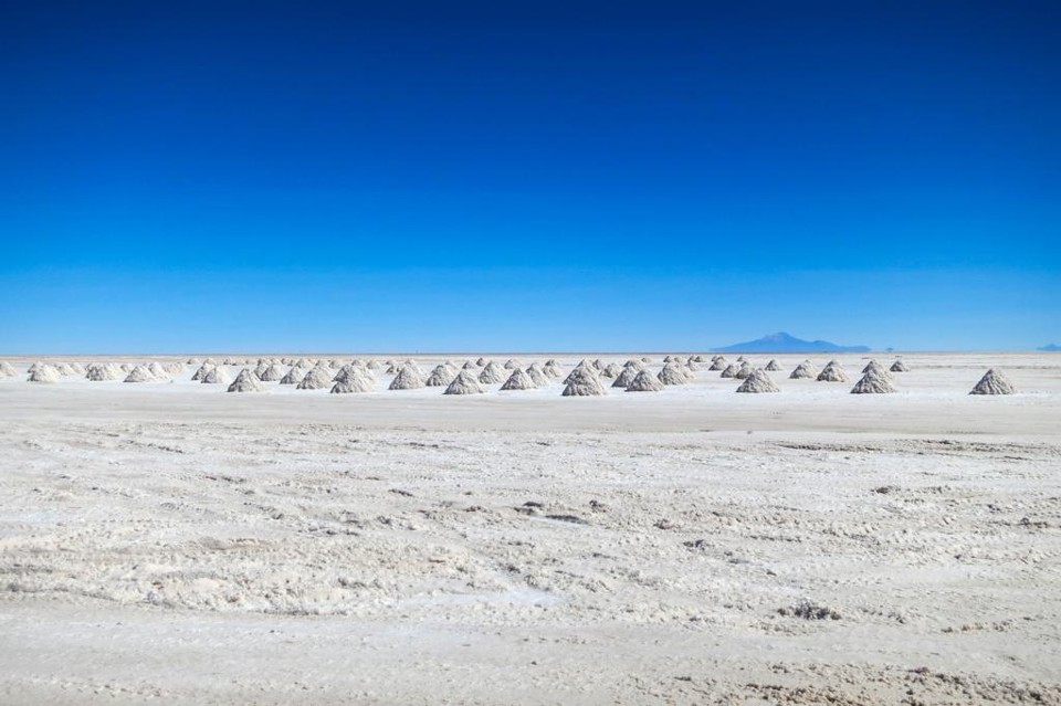 Salar do Atacama, no Chile, que abriga parte considerável das reservas do metal no mundo. | /Creative Commons