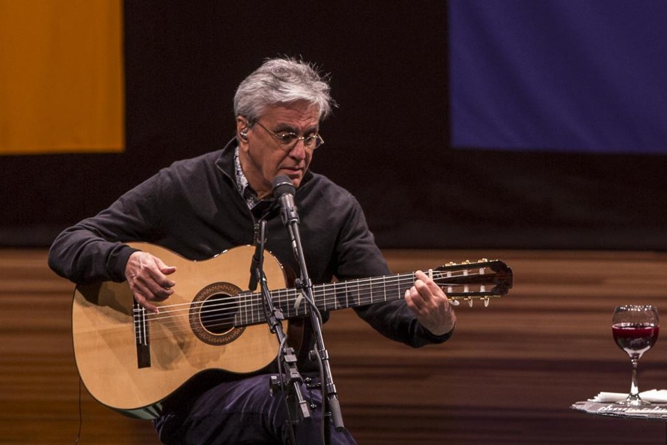 O cantor se apresentou ao lado de Gilberto Gil em show na Ópera de Arame, em agosto de 2015 | Marcelo Andrade/Gazeta do Povo/Arquivo