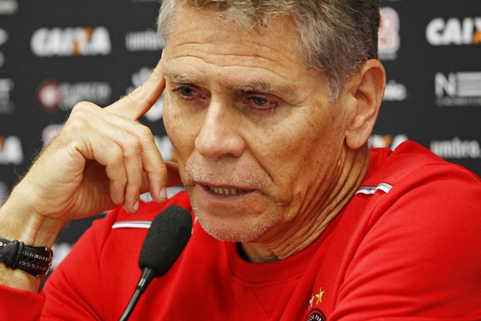 Autuori minimizou a posição que o Atlético terminou a primeira fase e promete concentrar forças para reagir nas finais. | Antônio More/Gazeta do Povo