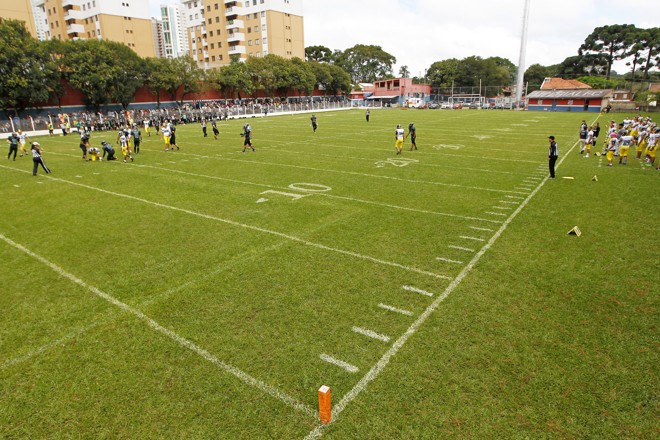 Jogo do Guardians Saints X Coritiba Crocodiles no campo do Imperial Futebol Clube | Antônio More/Gazeta do Povo