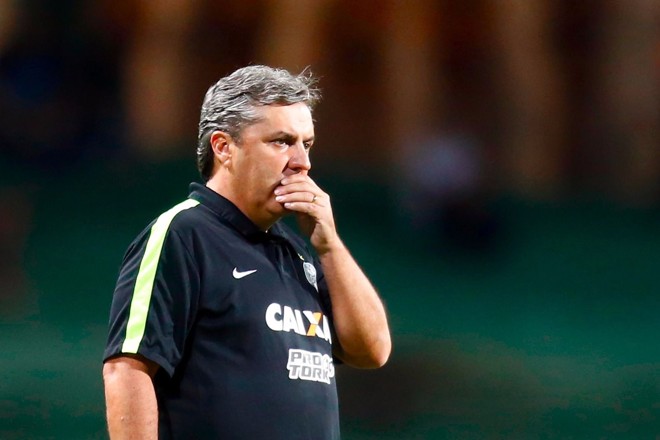 Time de Gilson Kleina venceu o segundo jogo seguido na temporada. | Gazeta do Povo