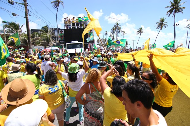 Maceió foi outra capital que teve protesto já pela manhã. | Ed Ferreira/Brazil Photo Press/Folhapress)