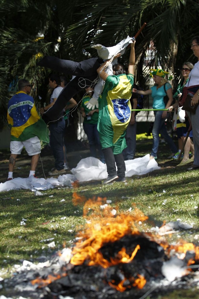 O ato é em apoio à Operação Lava Jato. | Jonathan Campos/Gazeta do Povo