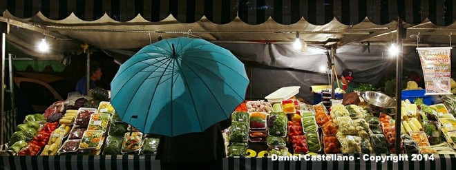 A feira livre da Praça da Ucrânia - Foto: Daniel Castellano / Gazeta do Povo | 