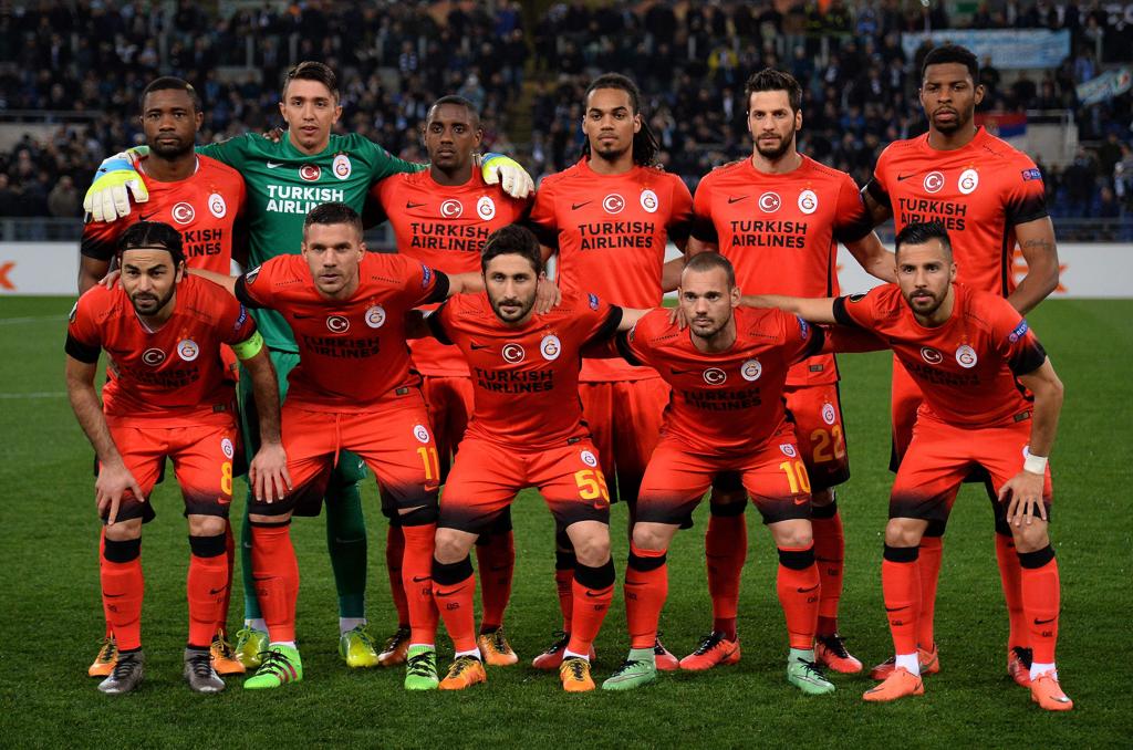 Galatasaray não poderá jogar torneios europeus por um ano. | ALBERTO PIZZOLI/AFP