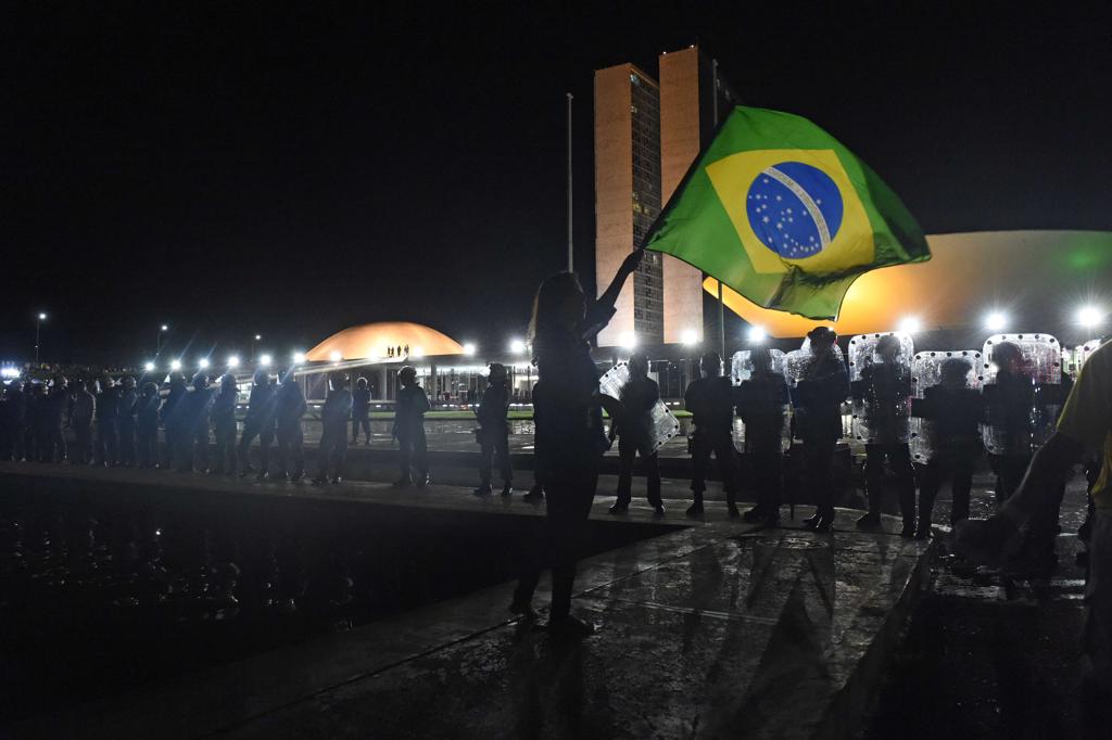 Dia 16 de março de 2016 terminou com protestos por todo o Brasil. | Evaristo Sá/AFP