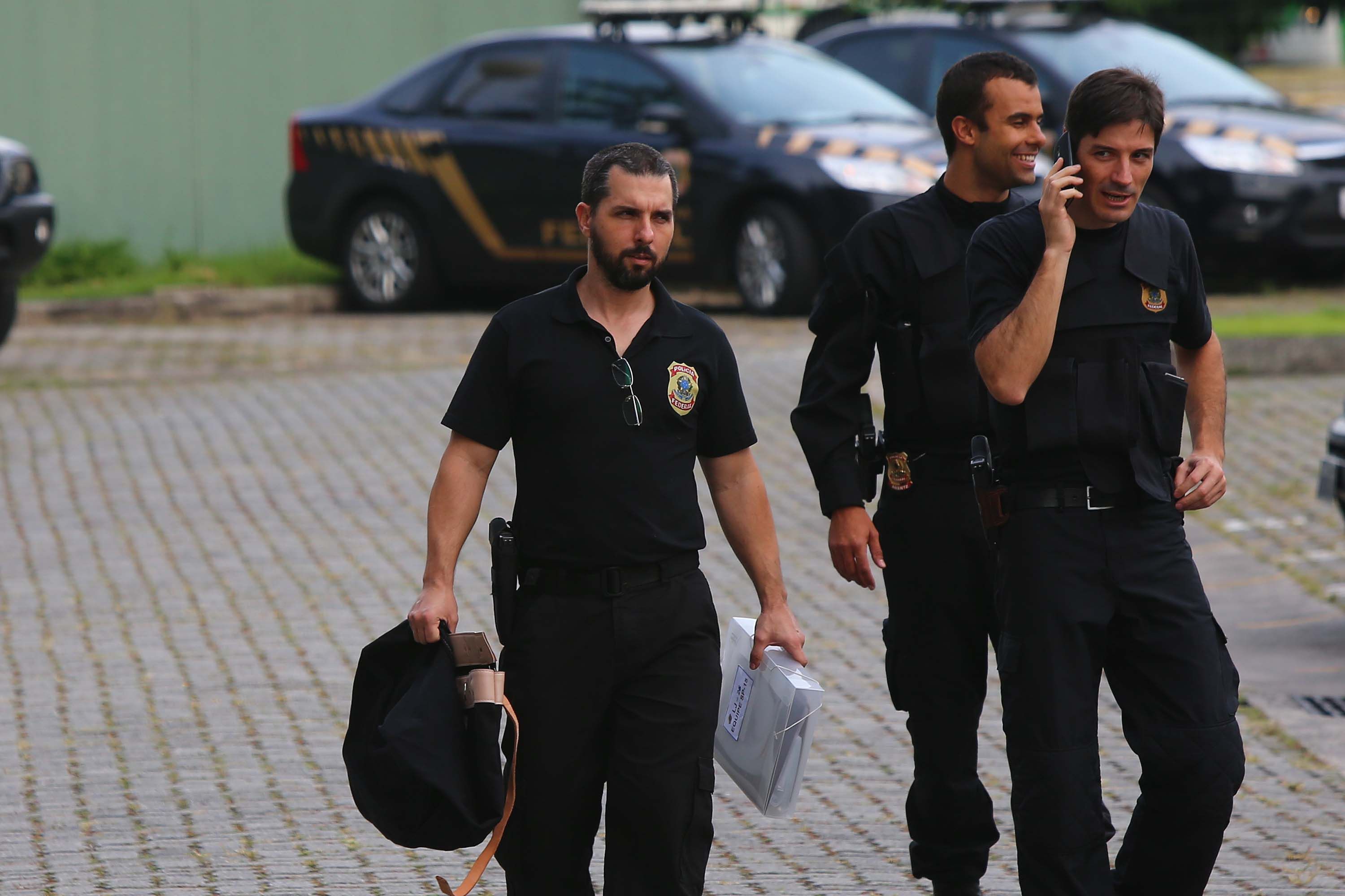 Movimentação de policiais federais na sede da PF em São Paulo, um dos estados onde são cumpridos mandados da 26.ª fase da Lava Jato. | MARCOS BEZERRA/ESTADÃO CONTEÚDO