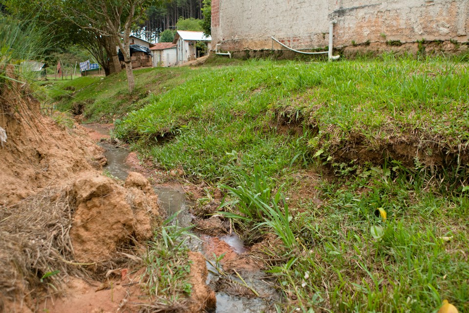 Em 173 cidades do Paraná, rede de esgoto atinge menos de 1% da população | Henry Milleo/Gazeta do Povo