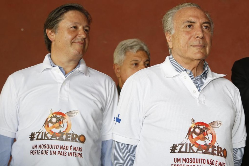 Rocha Loures (à esq.) é quase uma sombra de Temer em todos os eventos públicos do vice-presidente. | Henry Milleo/Gazeta