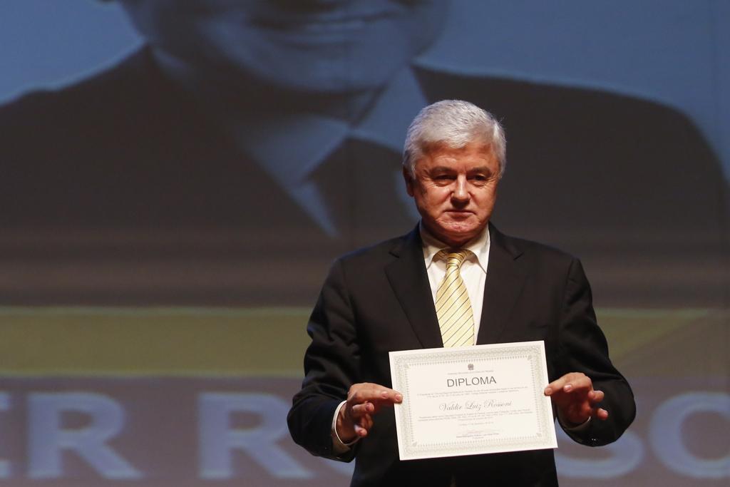 Deputado federal pelo PSDB, Valdir Rossoni, garantiu presença em manifestação no domingo (13). | Brunno Covello/Gazeta do Povo