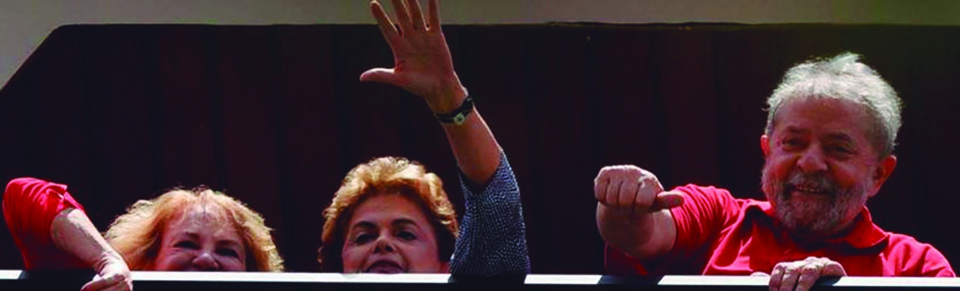 Reaproximação da presidente Dilma Rousseff e de Lula ocorreu após ela visitar o ex-presidente e Marisa Letícia em São Bernardo do Campo, no último dia 5: apoio público. | Nelson Almeida/AFP