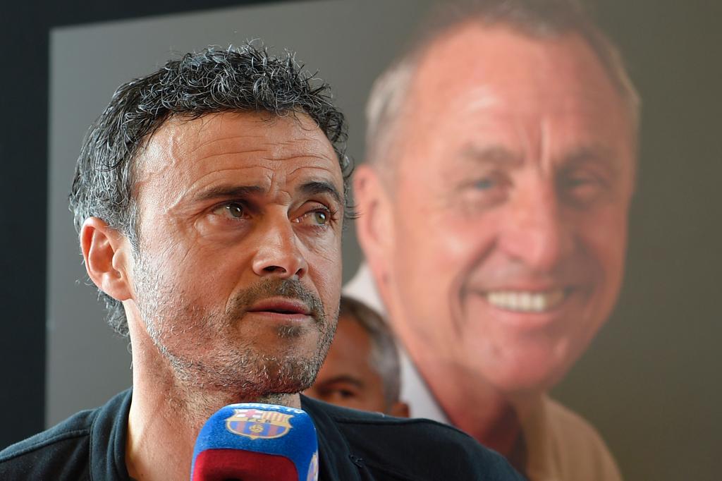 Técnico Luis Enrique na homenagem do Barça a Cruyff. | LLUIS GENE/AFP