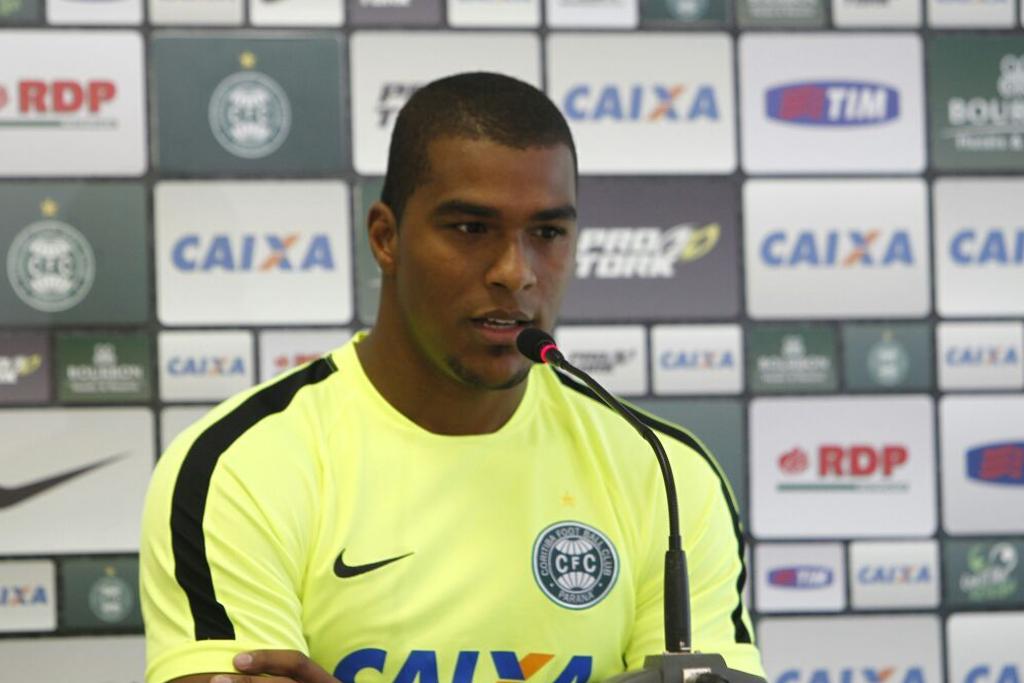 Goleiro Elisson, que substitui Wilson diante do Maringá, diz que o Coxa está pronto se tiver que reencontrar o Furacão. | Antonio More/Gazeta do Povo