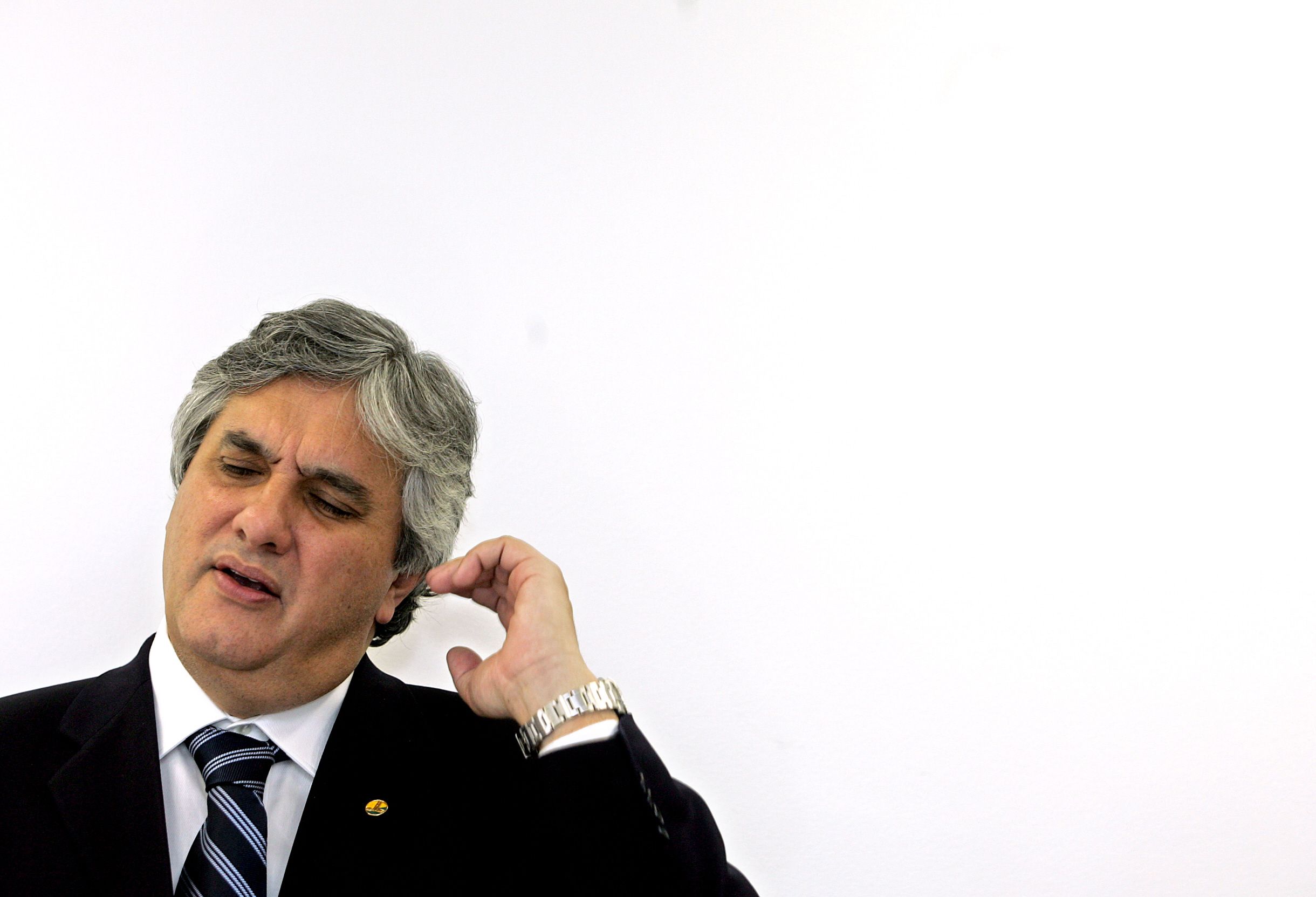 Ex-líder do governo no Senado, Delcídio do Amaral promete mais revelações sobre a compra de Pasadena. | Evaristo Sá/AFP