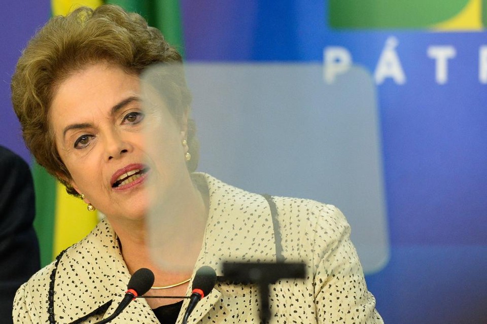 Se Dilma cair, quem assume? Veja as possibilidades Momento político de Dilma Rousseff e do PT é um dos piores desde que o partido assumiu o governo federal. | Andressa Anholete/AFP
