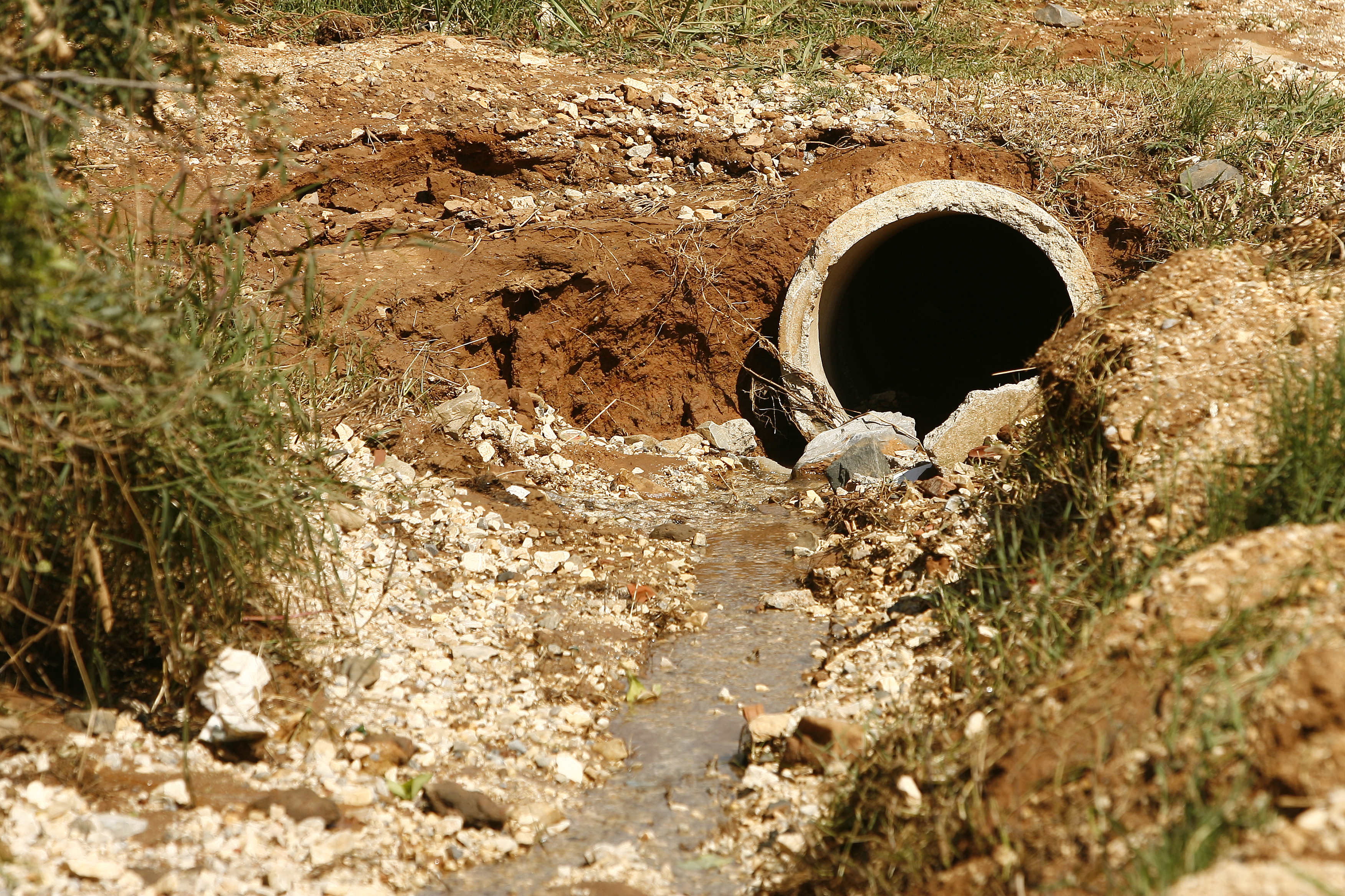 Apesar do investimento, o Brasil não consegue melhorar substancialmente o índice de saneamento. | Antônio More /
Gazeta do Povo