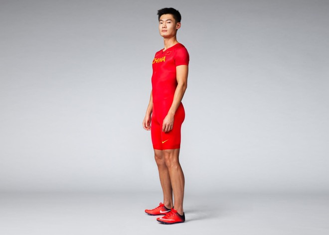 Atleta Zhang Peimeng na apresentação dos uniformes de atletismo da China para a Rio-2016. | Nike