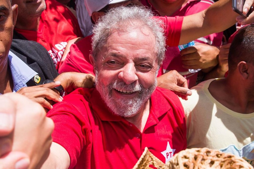 Ex-presidente Lula deve assumir cargo no governo federal após avanço de denúncias contra ele. | Marcus Leoni/Folhapress