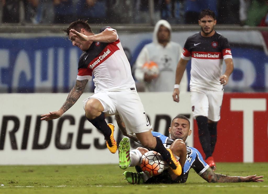 Grêmio não conseguiu superar o San Lorenzo em Porto Alegre. | JEFFERSON BERNARDES/AFP