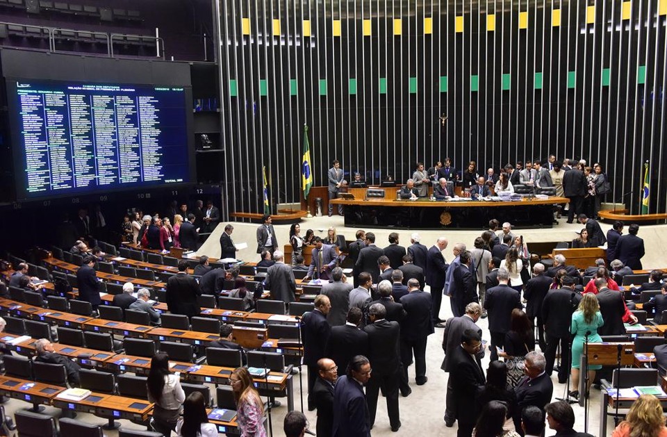 Partidos rachados é a principal preocupação do Planalto. | Zeca Ribeiro/Câmara dos Deputados
