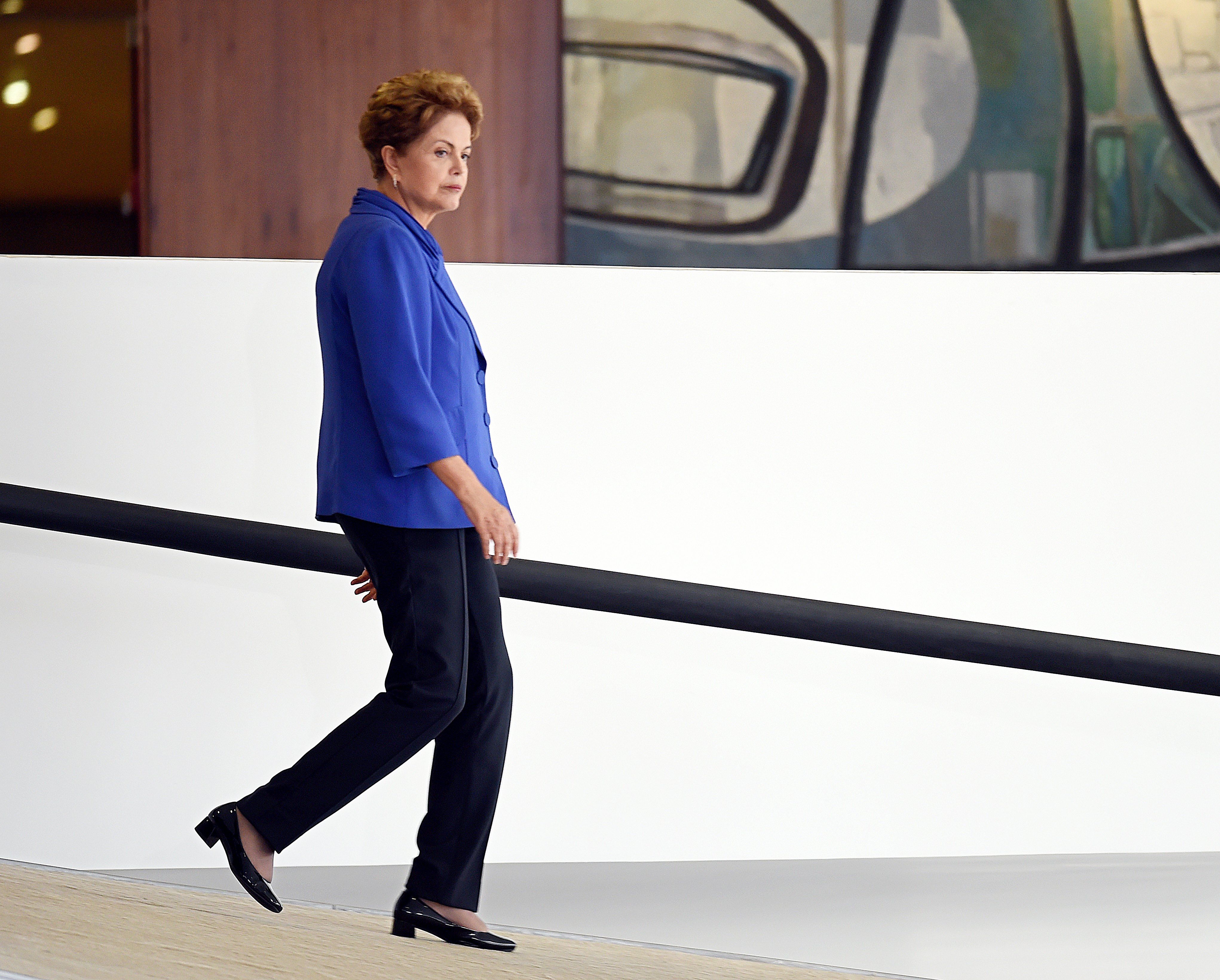 Dilma: 80% da população não confia na presidente e 18% confiam. | Evaristo Sá/AFP