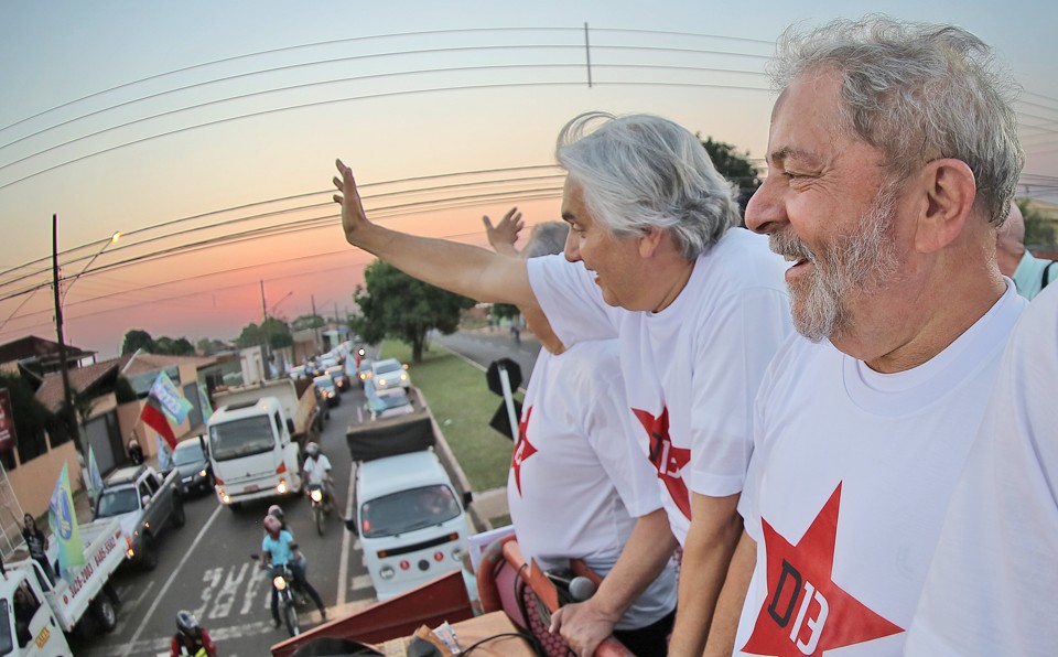 Em 2014, Lula e Delcídio participaram de comício, quando o senador era candidato ao governo de Mato Grosso do Sul pelo PT | Ricardo Stuckert/ Instituto Lula/Fotos Públicas