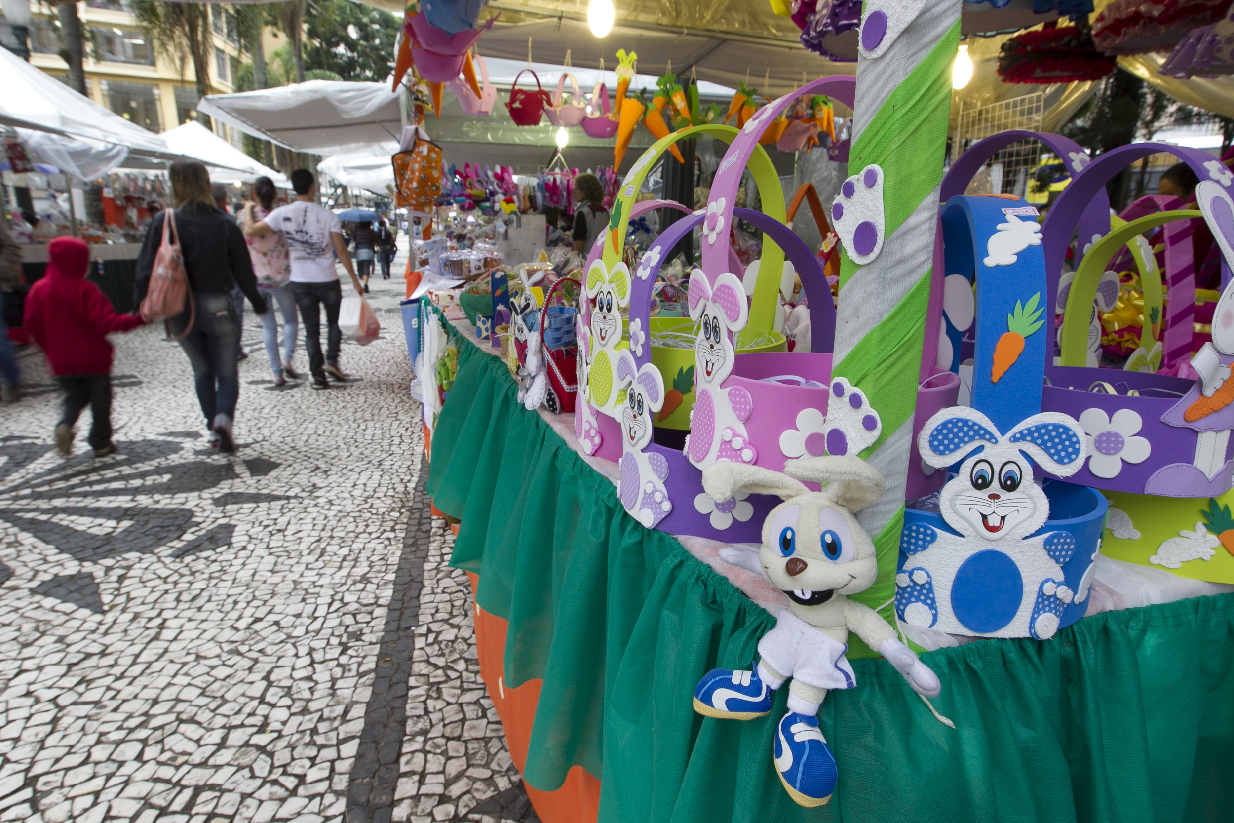 Feira de Páscoa na praça Osório em 2013 | Diego Pisante / Gazeta do Povo