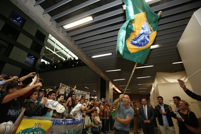 Wanderlei Silva com a bandeira do Brasil. | Marcelo Andrade Gazeta do Povo