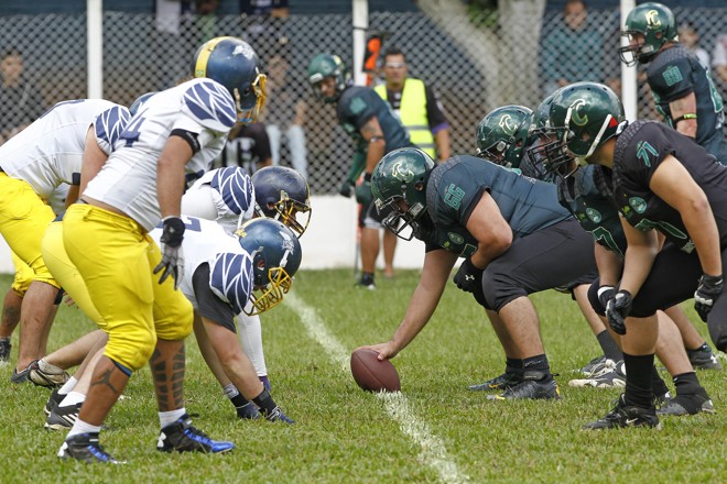 Jogo do Guardians Saints X Coritiba Crocodiles no campo do Imperial Futebol Clube | Antônio More/Gazeta do Povo