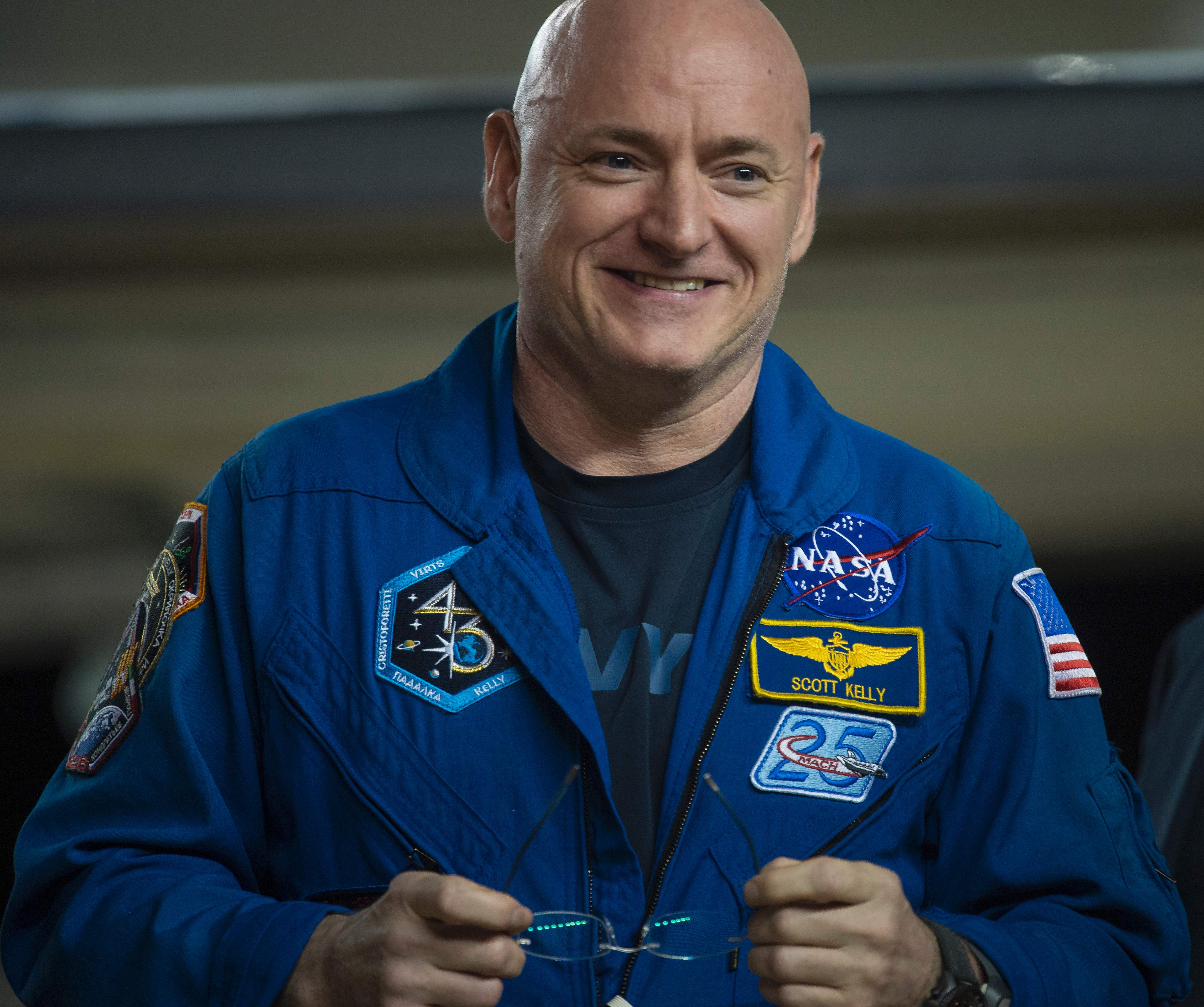 Scott Kelly esteve no espaço por 340 dias, o mais longo período passado por um astronauta entre as estrelas. | NASA/JOEL KOWSKY/AFP
