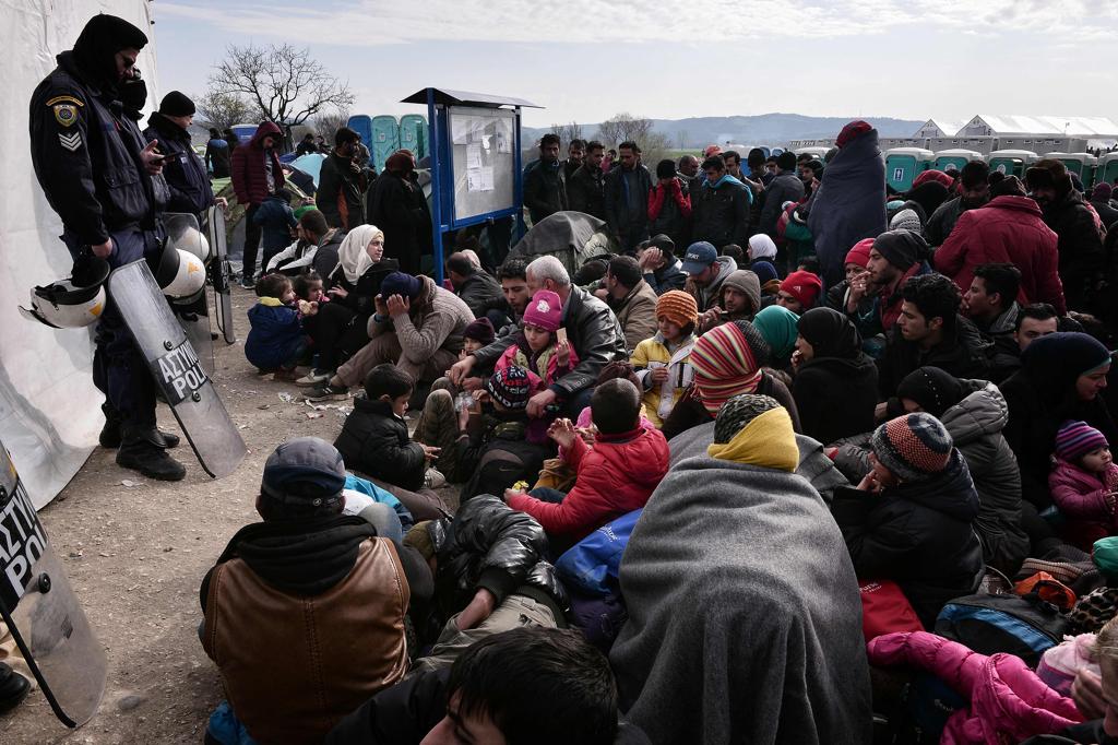 Situação no campo de refugiados em Idomeni é calamitosa | LOUISA GOULIAMAKI/AFP