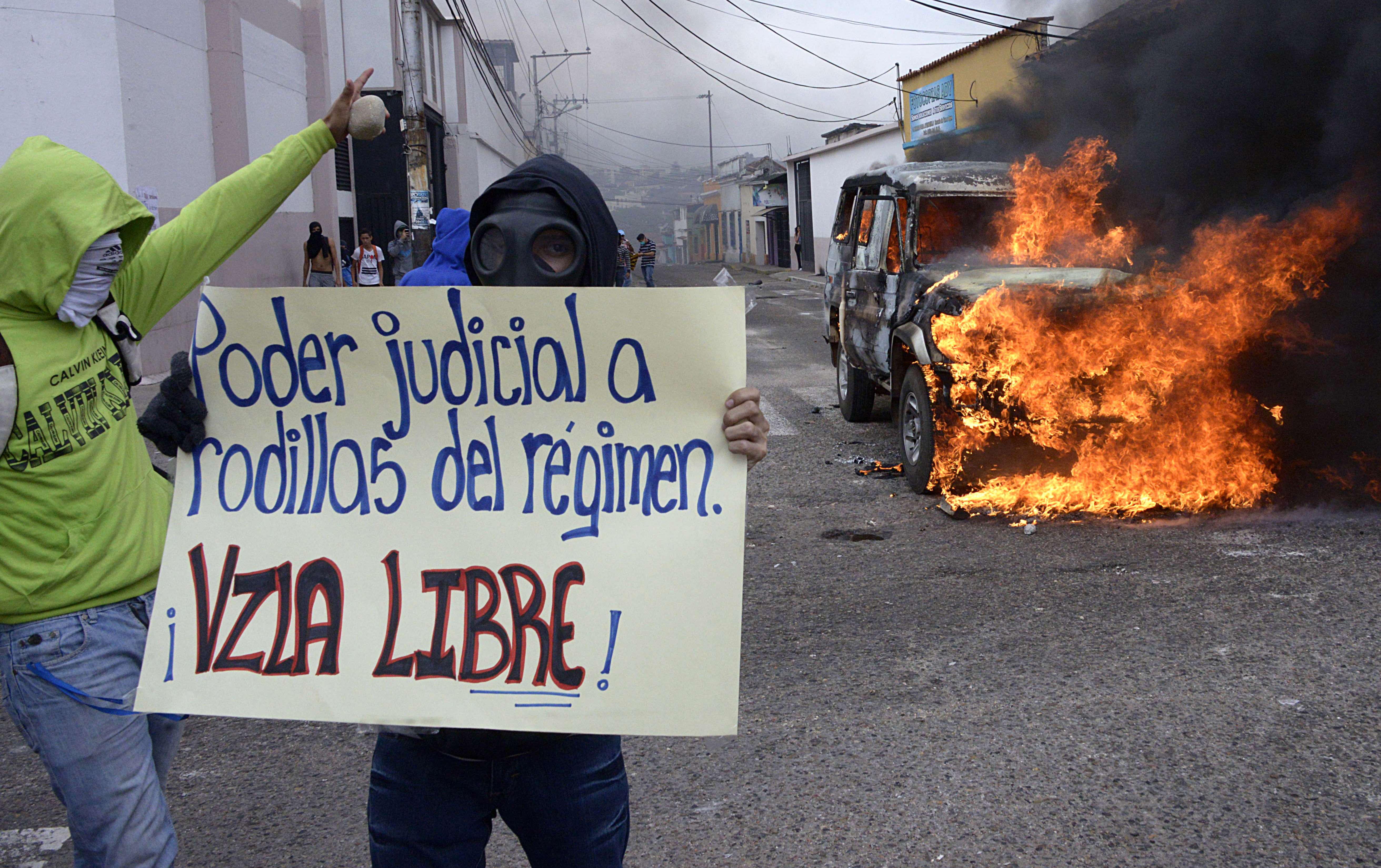 Protesto de estudantes contra o presidente da Venezuela | George CASTELLANO/AFP