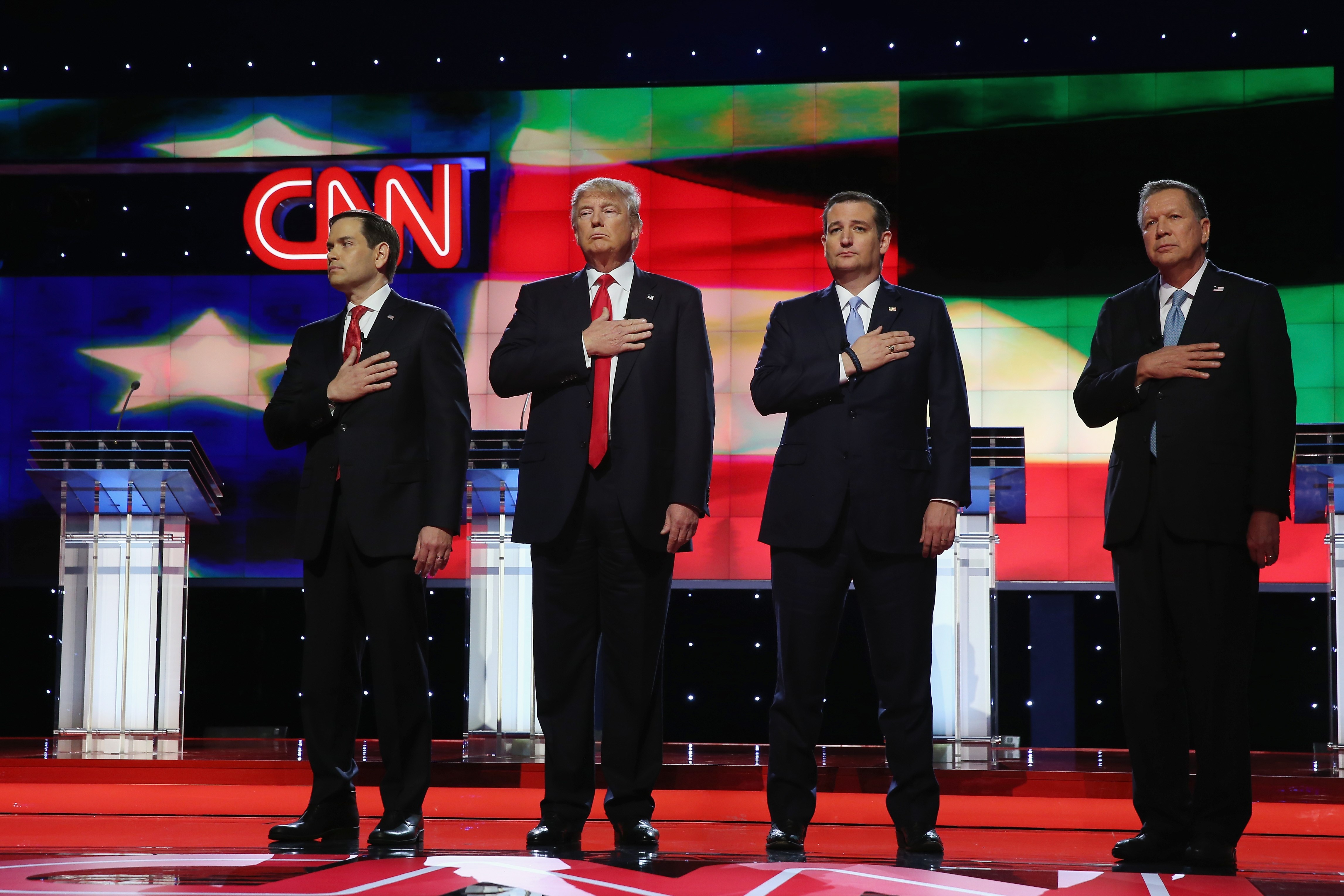 Marco Rubio, Donald Trump, Ted Cruz e John Kasich durante o debate entre os republicanos | JOE RAEDLE/AFP