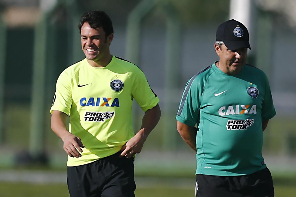 Kléber Gladiador é esperança do técnico Gilson Kleina para o clássico. | Albari Rosa/Gazeta do Povo