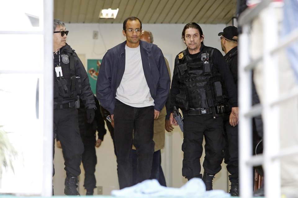Marcelo Odebrecht (ao centro):  Lava Jato considera “assustador” que ele comandasse o esquema mesmo preso. | Antônio More/Gazeta do Povo