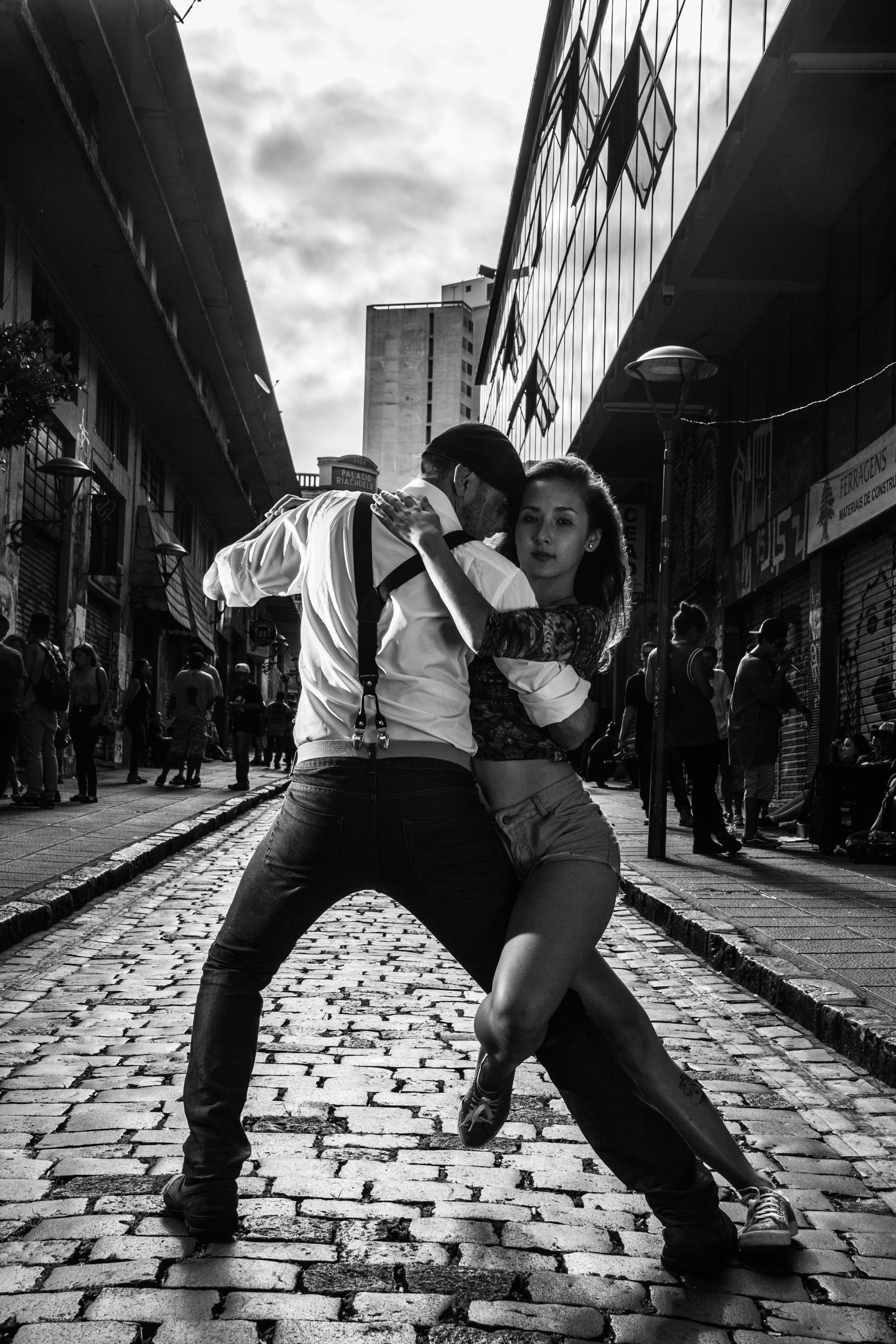 EdyStyle Mocelin e Paula Hirano , casal que vai disputar campeonato internacional de Kizomba | Divulgação