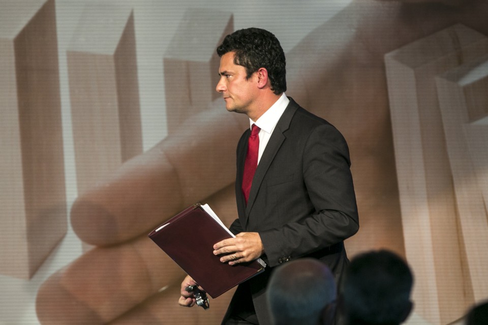 Moro assinou dois mandados  judiciais complementares, pedidos pela PF durante a execução da 26.ª fase da Lava Jato, em apenas 10 e 12 minutos. | Marcelo Andrade / Gazeta do Povo