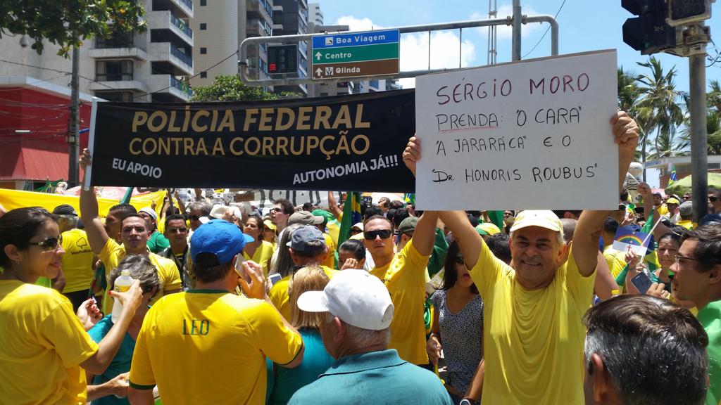 O ato em Recife aconteceu na praia de Boa Viagem, no bairro de mesmo nome, na zona sul da cidade | Sumaia Villela/Agência Brasil