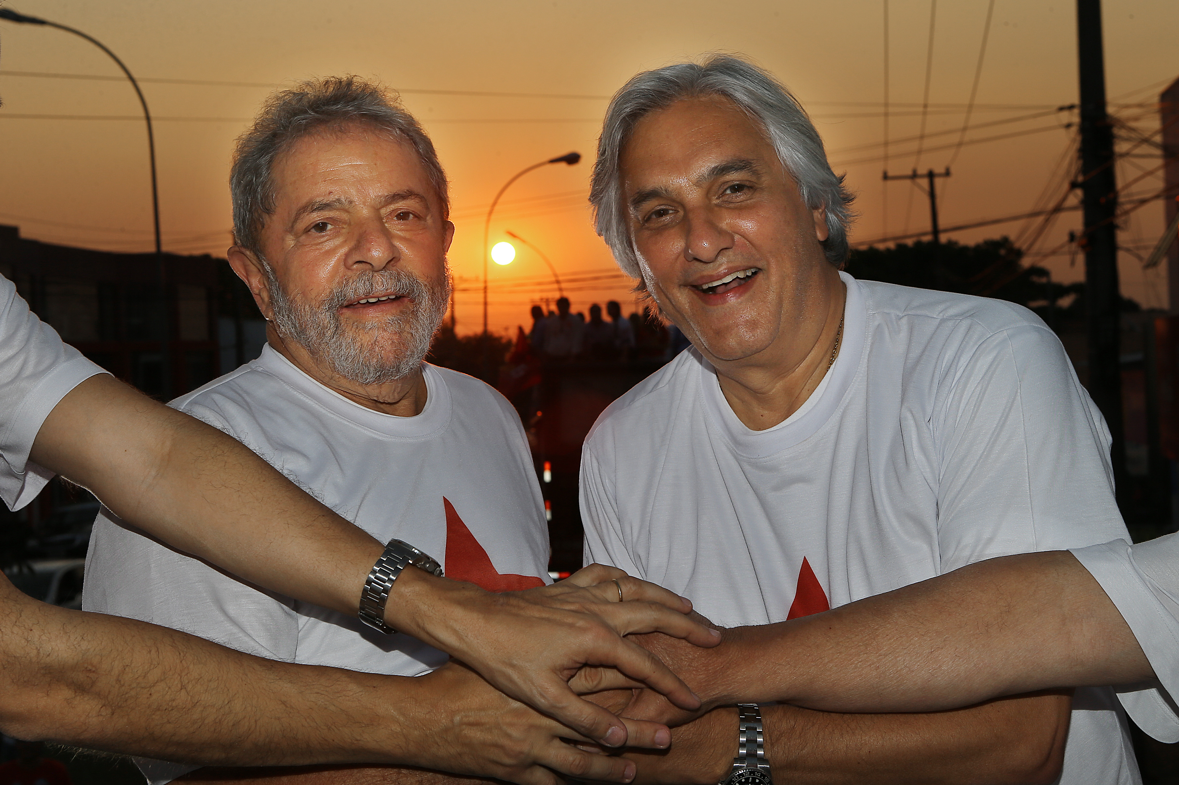 Na delação, Delcídio (dir.) cita o envolvimento de Lula. | Ricardo Stuckert/ Instituto Lula/Fotos Públicas