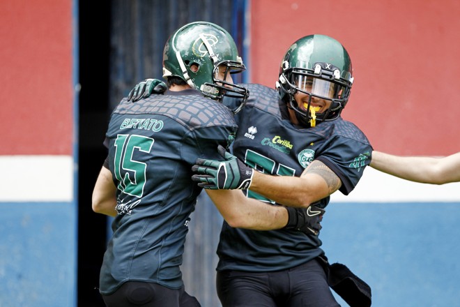 Jogo do Guardians Saints X Coritiba Crocodiles no campo do Imperial Futebol Clube | Antônio More/Gazeta do Povo
