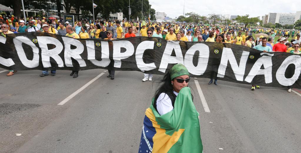 Brasileiros têm ido às ruas pedir o fim da corrupção no país. | Lula Marques/Fotos Públicas